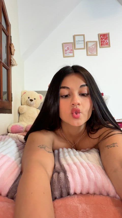 My face or my thick latina booty?