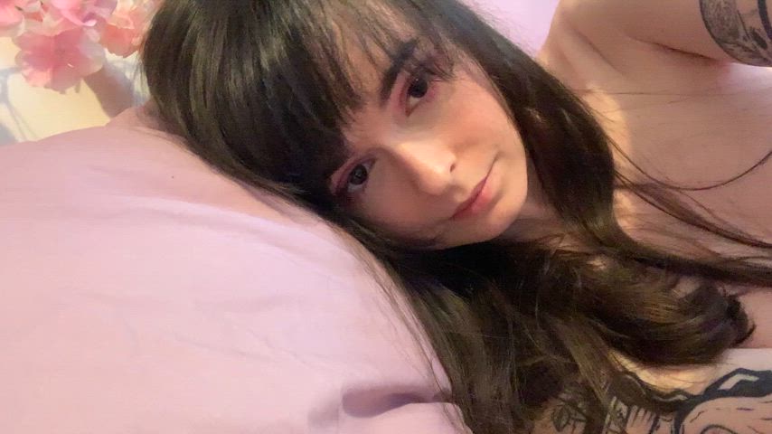 shes a 10 but demands morning sex, what is she?