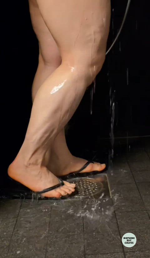 A little shower calf tease....a long version of the video exists too 😉 thumbnail