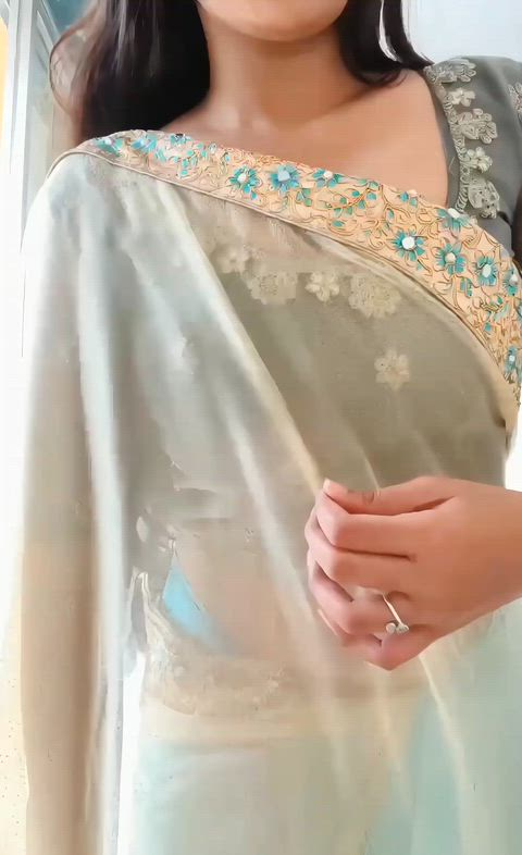 Innocent bhabhi at day 💋 slutty randi bhabhi at night 😈