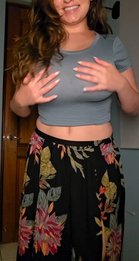 Amateur Big Tits Boobs Bouncing Curvy Huge Tits NSFW Natural Tits Solo Tits Porn GIF by lamsinka89