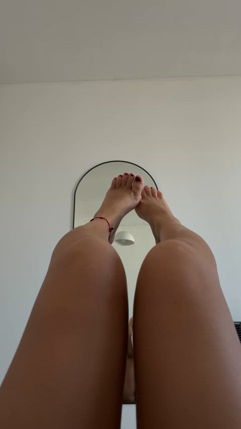 I hope my feet will brighten up your day