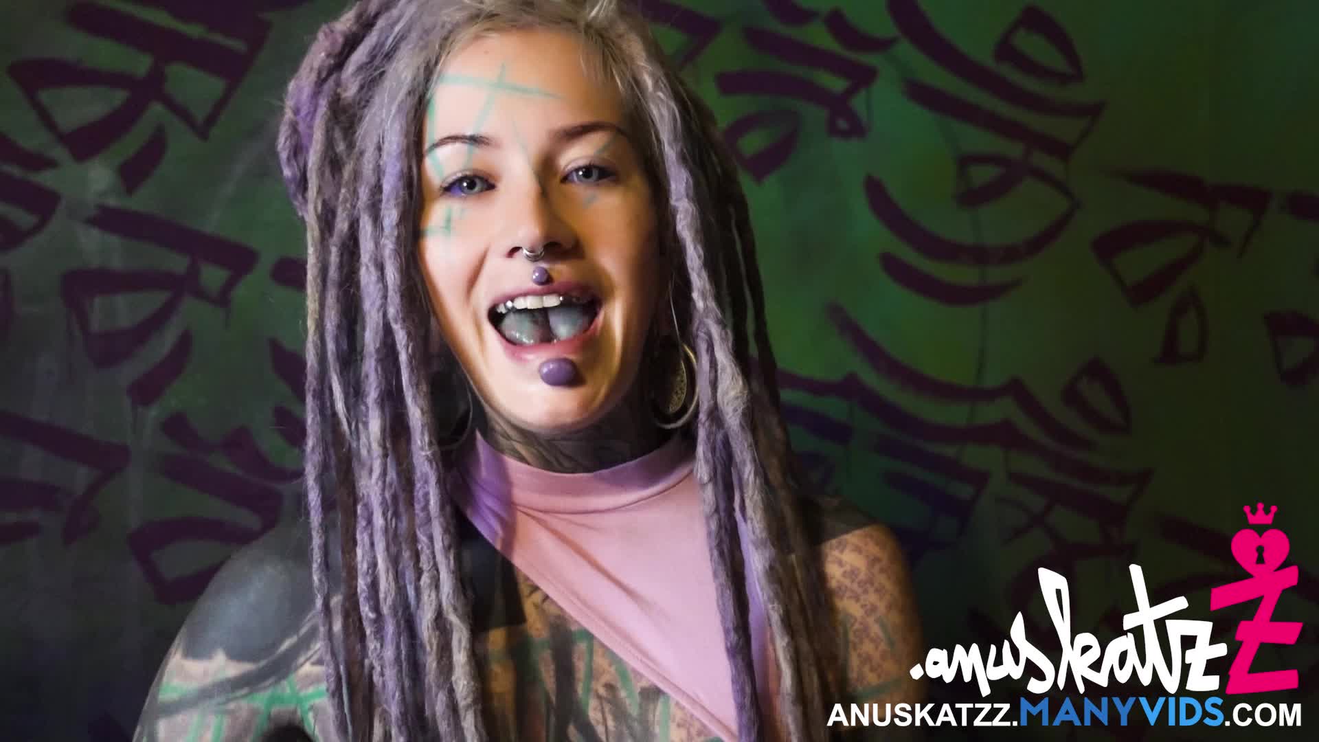 LINK IN COMMENT // UP TO 60% DISCOUNT of all my XXX CLIPS - Only this FRIDAY