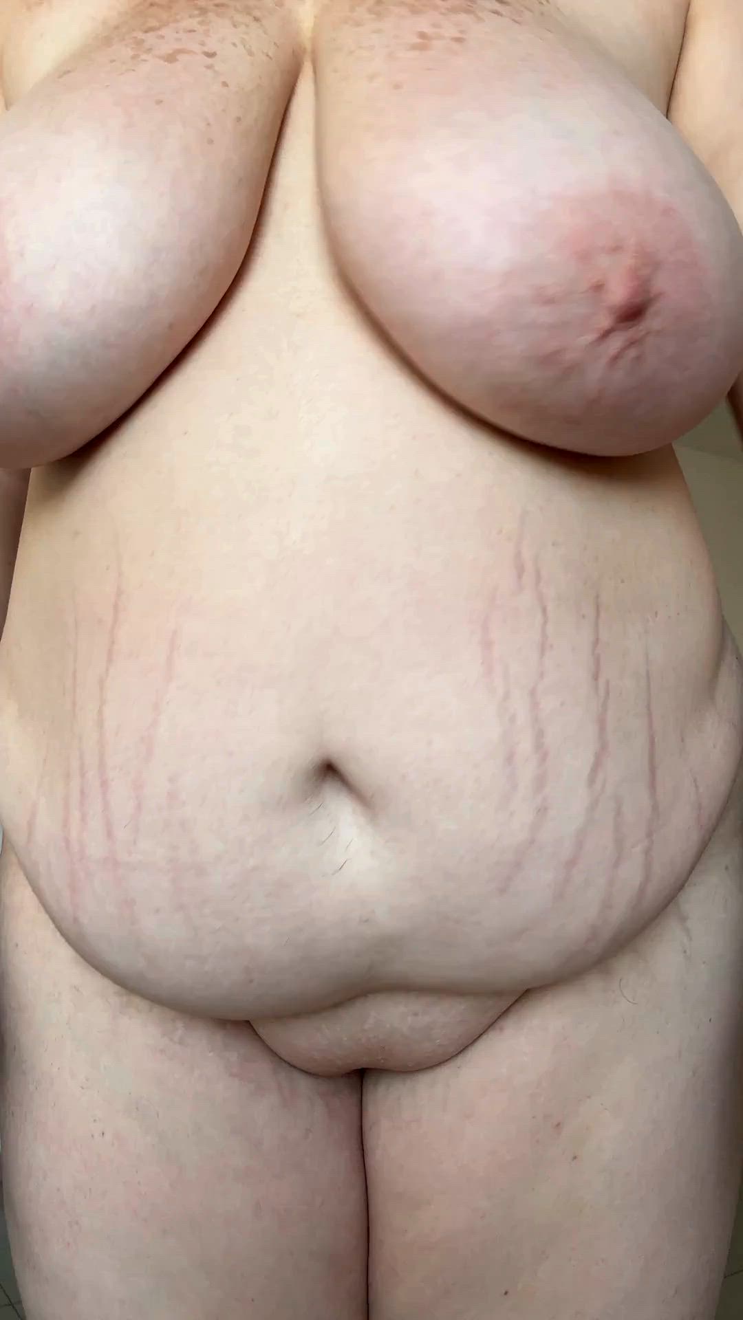 jiggly BBW.. sexy or nah?