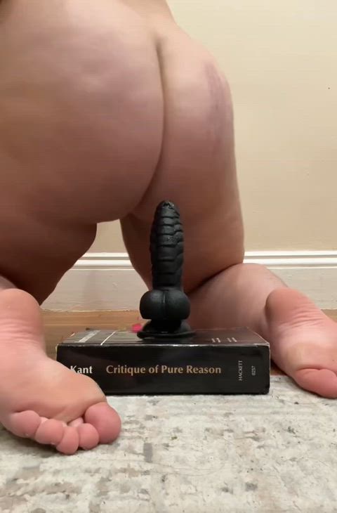 This dildo was so thick it felt so good