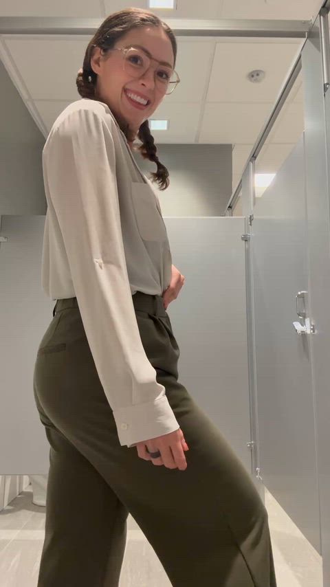 Braids and a sexy bodysuit in the office today…could you resist?🤓