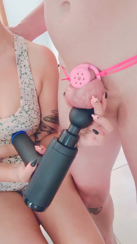 Finally a flat cage for hubby!Sound on to hear me humiliate him 🫢🔐 Who’s next?