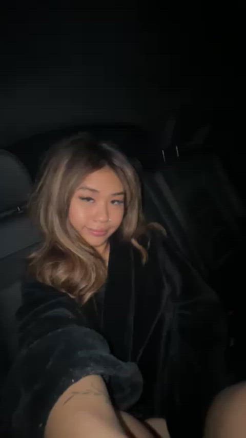 let’s make a mess after we open gifts ☺️🤲