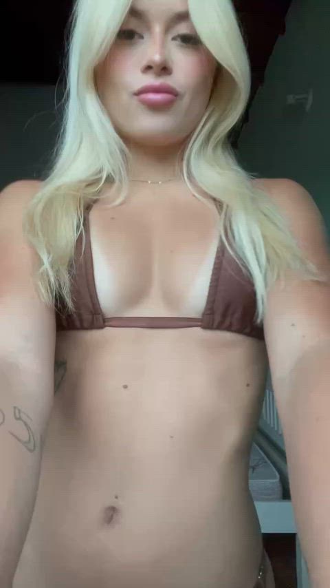 Wanna seduce you with my hot snd fuckable body x