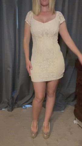 Real MILF in short tight Dress