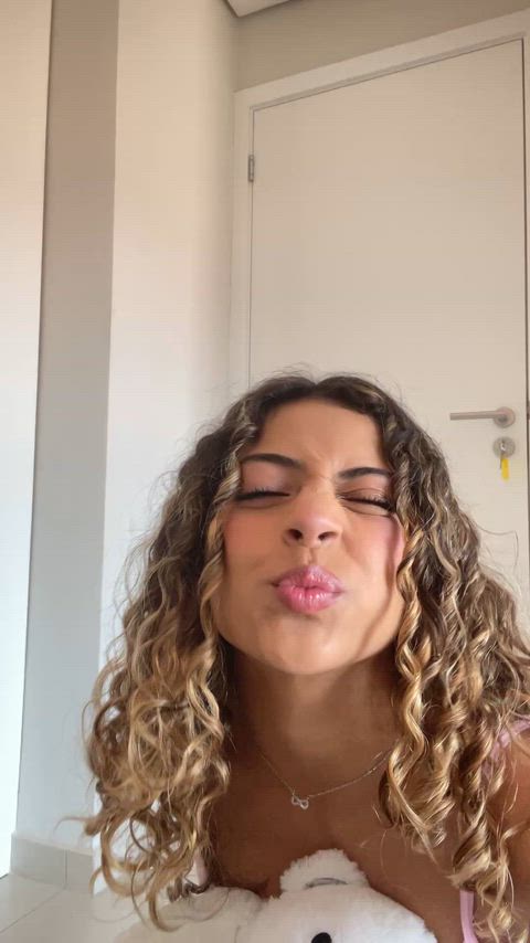 Troubled teen looking for daddy to adopt me