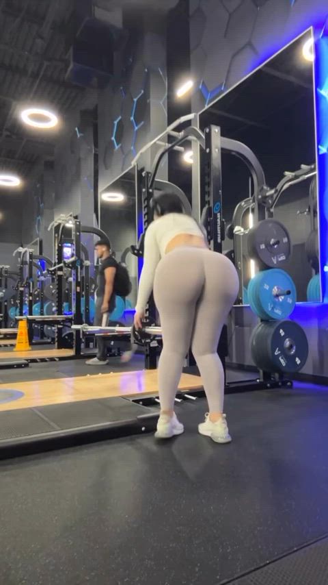 Every gym needs a bolted on booty