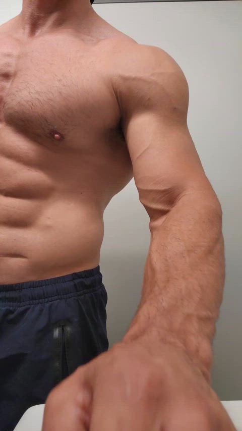 Time for a Lil flex
