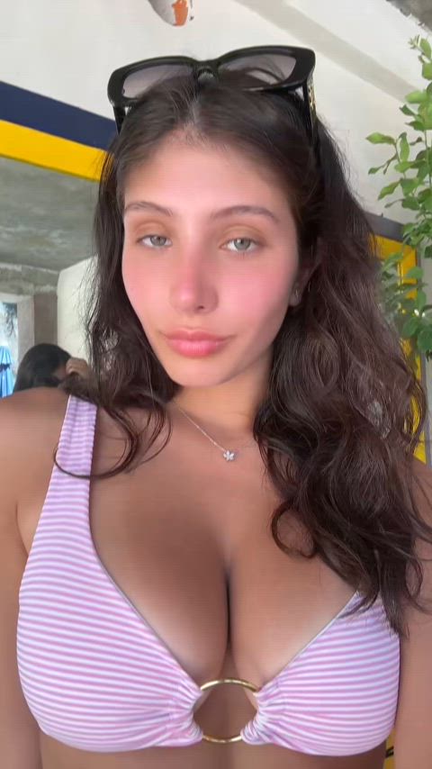 beach day fun 🤍🩷