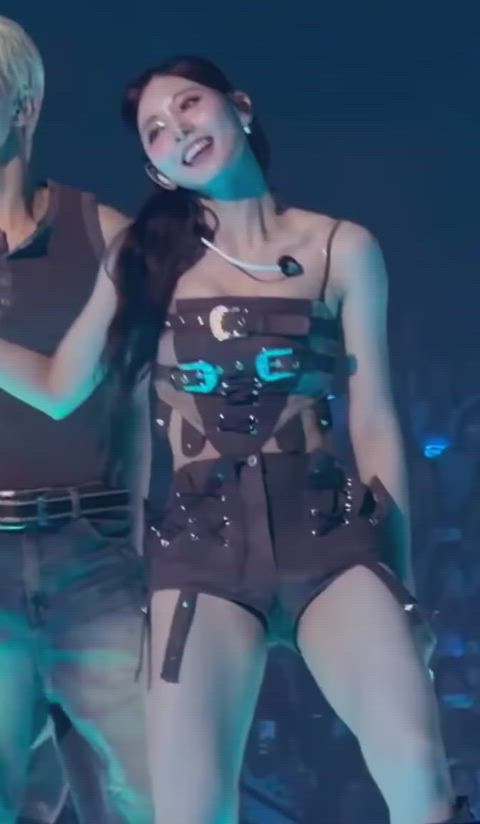 TWICE - TZUYU