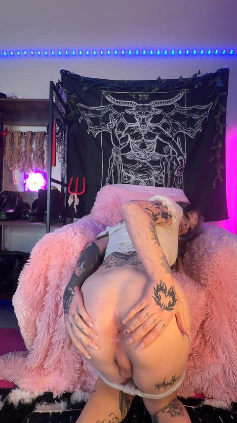 Is my trans ass fuckable or ugly ?