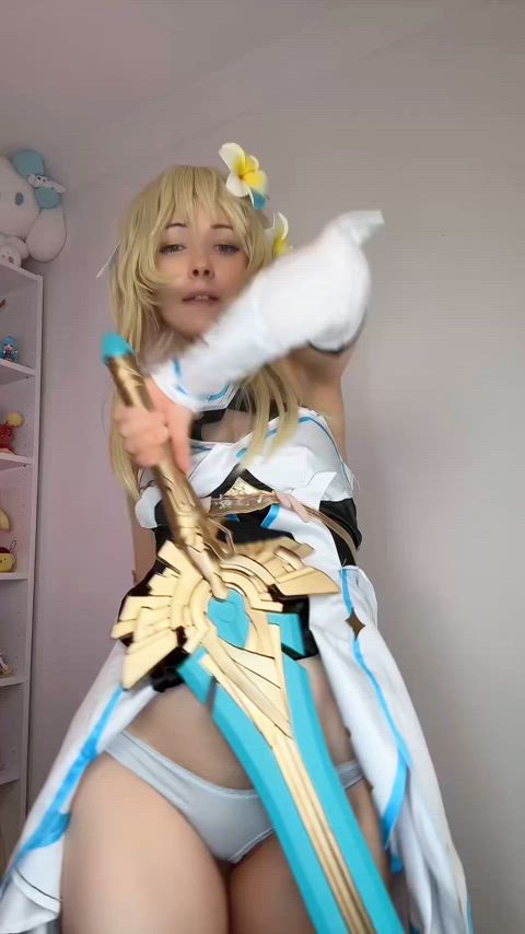 Lumine Shows Off Her Body~ (Cosplay by SushiBunniii)