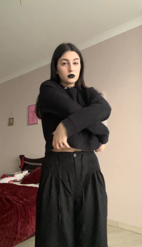 What you should do if I start undressing on the first date