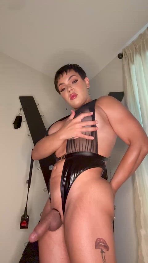 I need a sexy "friend" to pound my booty all the time