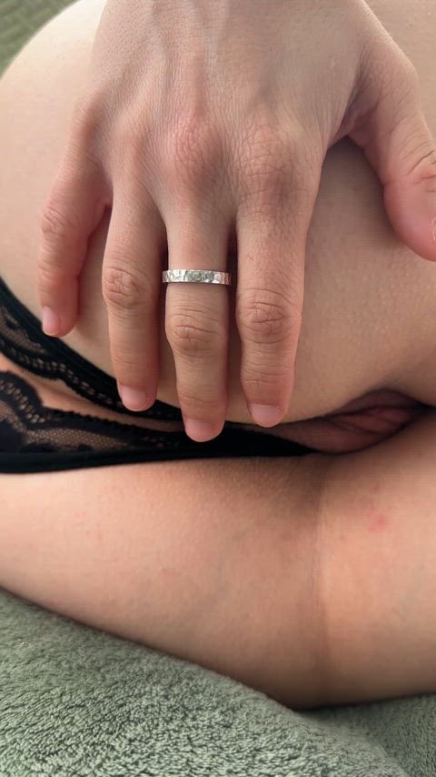 A delicious wide open ass