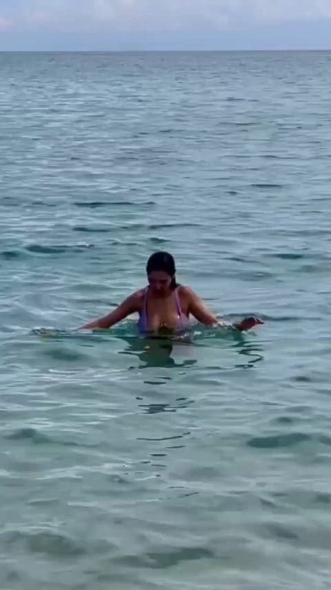 Esha Gupta Hangers in Bikini