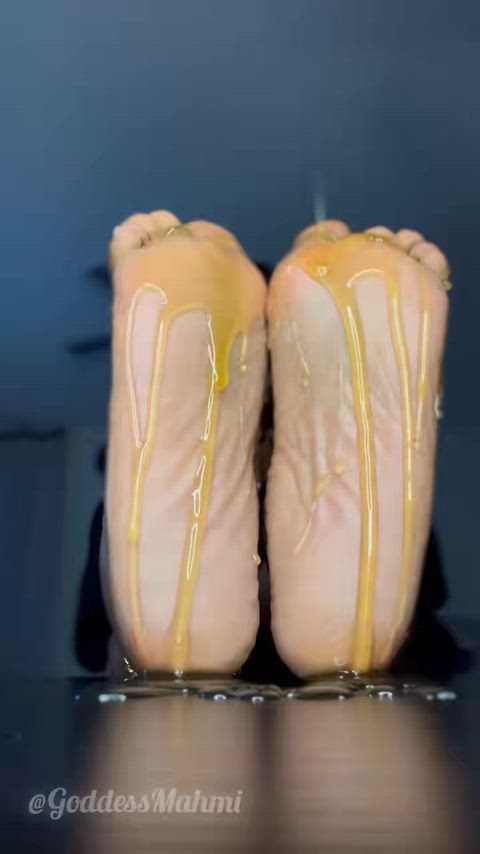 Mmmm warm honey on soft soles feels so good!😋