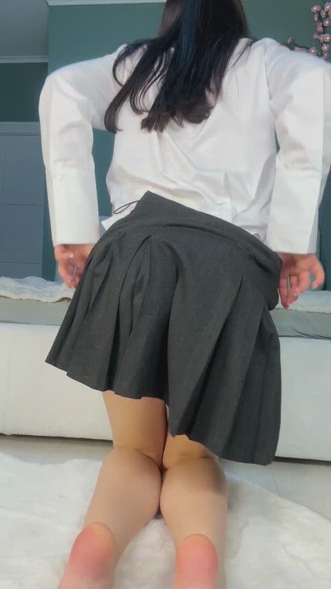 POV: your secretary, ready and waiting