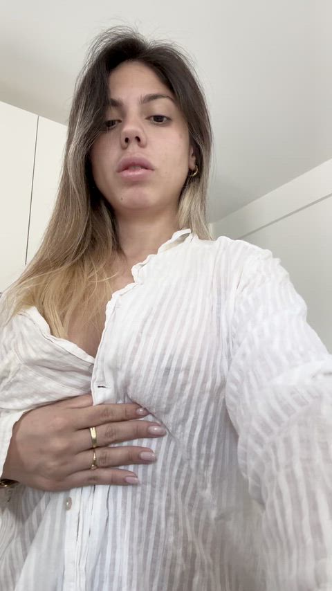 Sexy in the sunlight