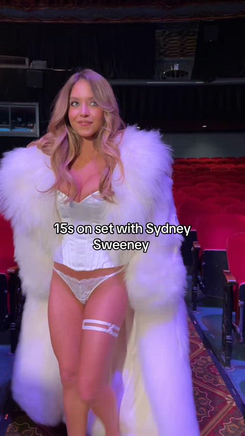 'Now entering the seductress world' - Sydney for Syrn Lingerie - TikTok January 2026