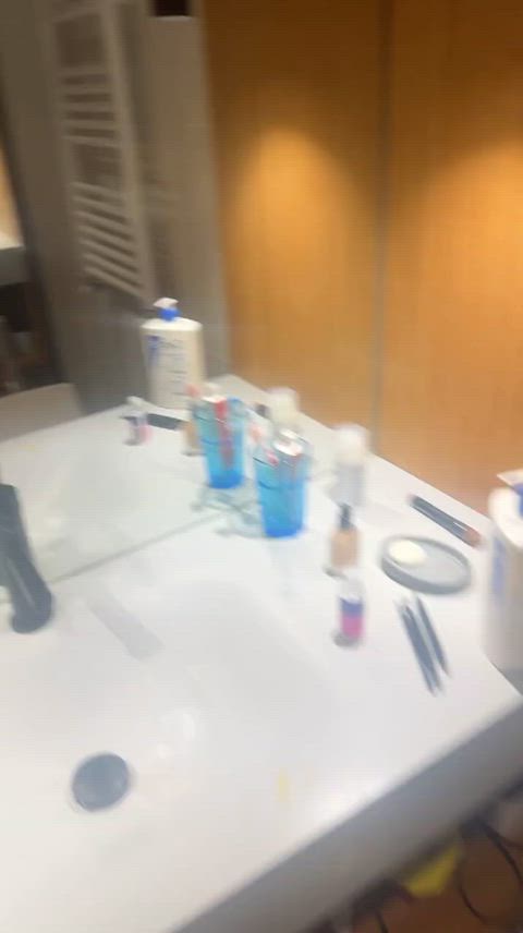 first 50 who say yay get nudes in dms tonight