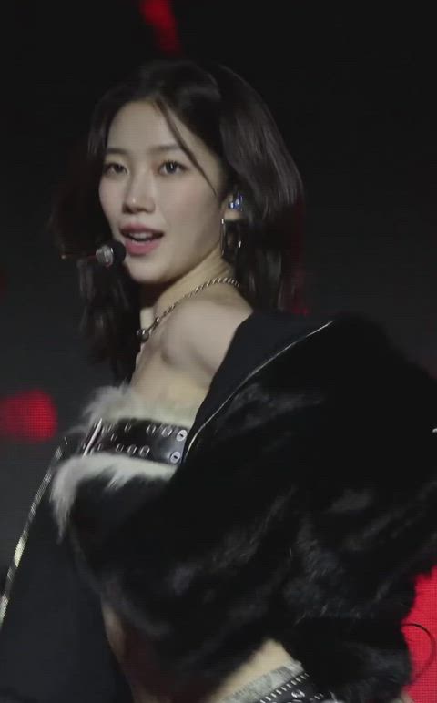 Kazuha - LE SSERAFIM