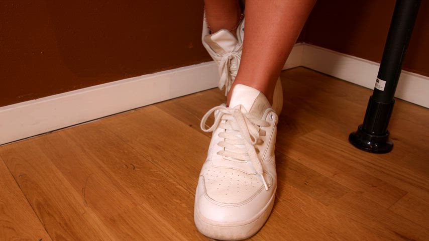 She swore to be a good stepdaughter… 😉 Absolute Taboo with Olivia Sparkle 😍😍😍