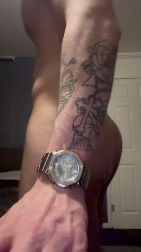 Look at my hole open as my cheeks spread bro