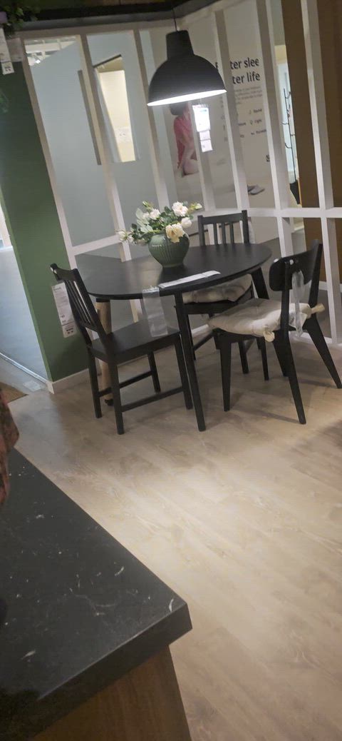 Bingo #23 croptop in ikea (f)