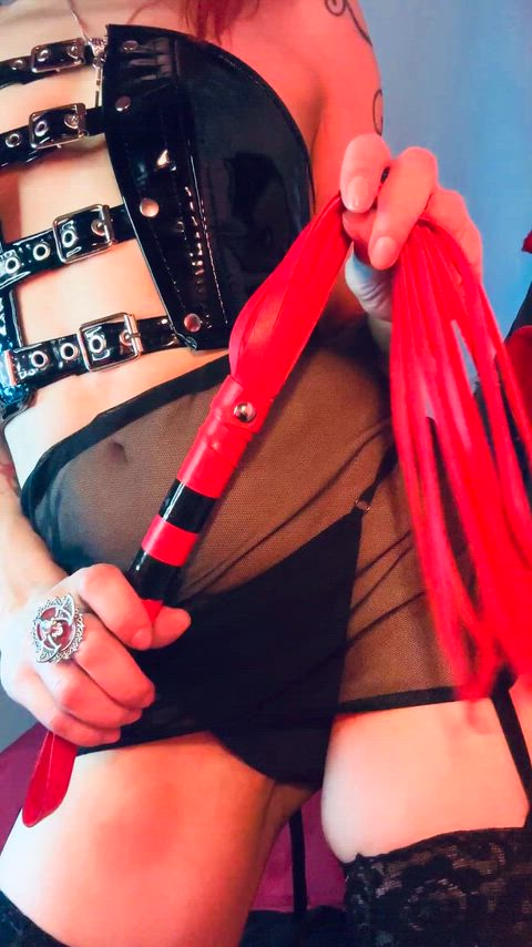 Skinny dommy woman and SM