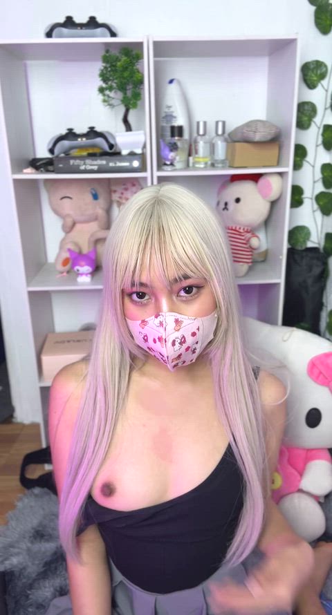 say "yes" if u want some nudes to this asian girl