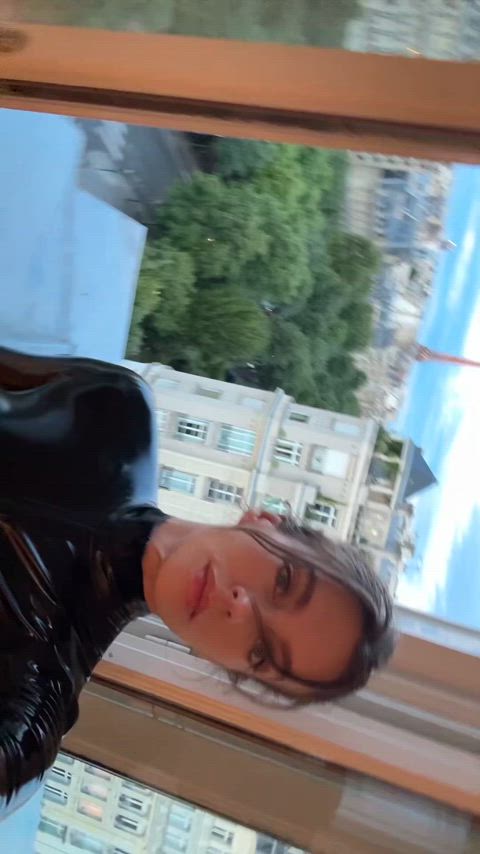 Rubbergirls in Paris 🥖 thumbnail