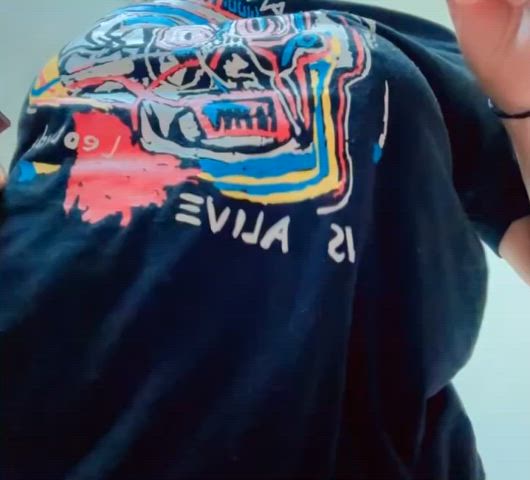 You never know whats inside the oversize Ts. A glimpse of heaven 😉