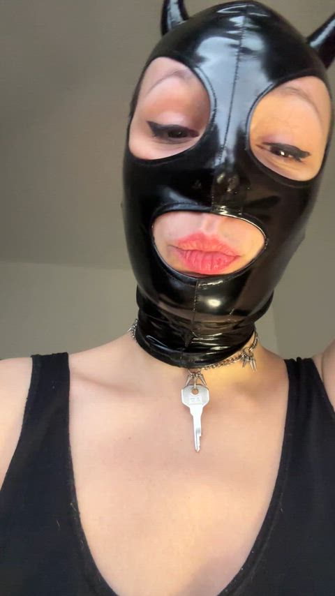 Any volunteers to be my spittoon ?