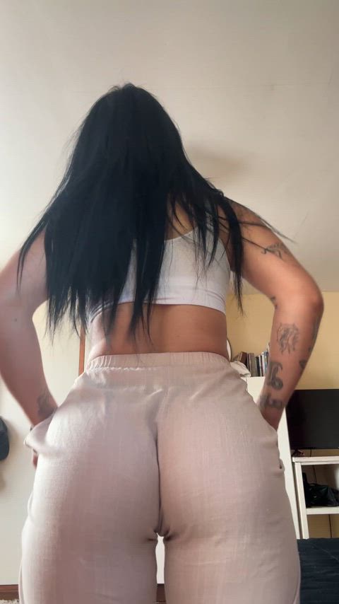 Iām too shy to show it all here⦠but on my page
