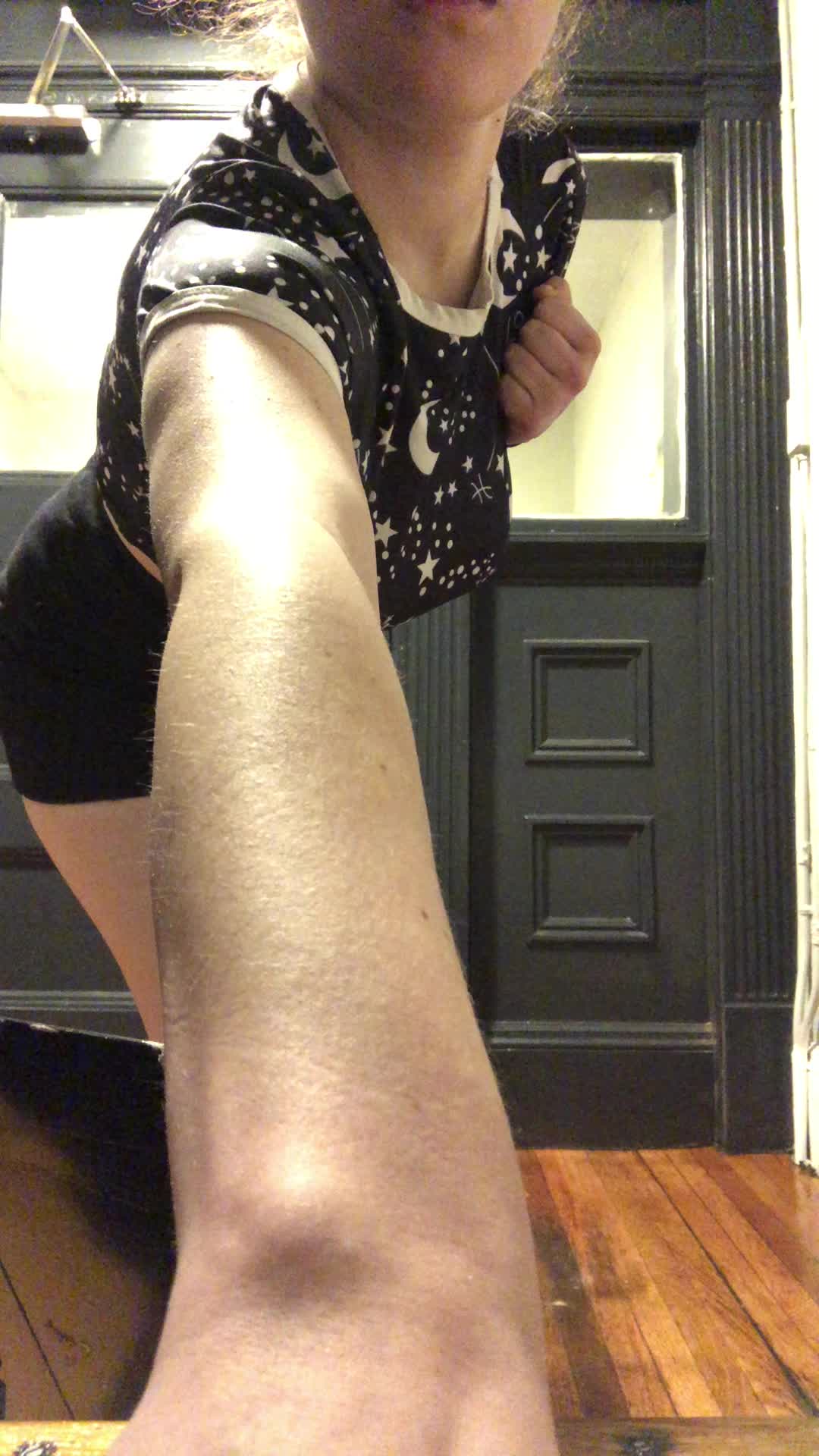 Flaunting in the apartment stairwell again