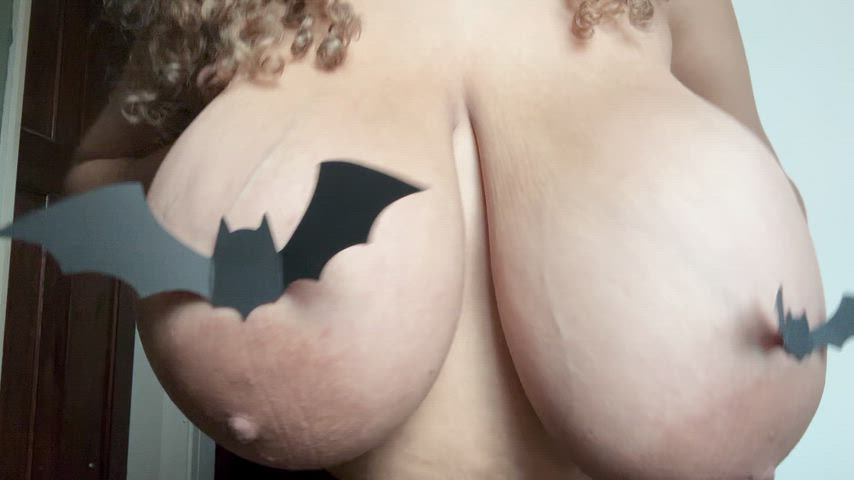Making my booby bats fly